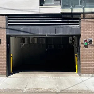 Initial / Fleuriste +parking / Centre-ville Qc Ville de Québec